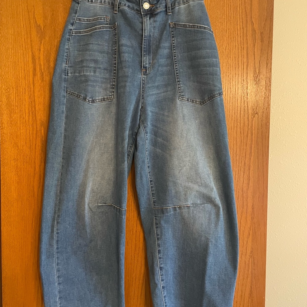 Barrel jeans for women.  Baggy, high waisted, wide leg.  Brand new.
